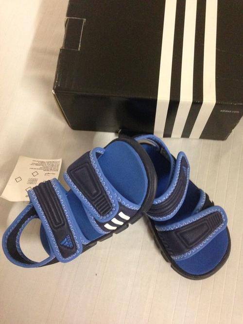 ADIDAS Blue/Black Sandals (UK6 : should fit size 3-4 years)