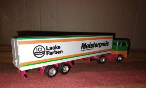 Wiking Ford Lorry - ICI Ducolux- 1/87 Scale