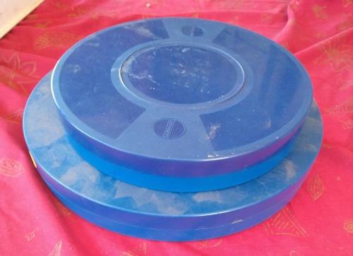 Lot of 8 empty film cannisters - Various sizes.