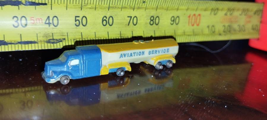 Tanker Lorry - Z Scale