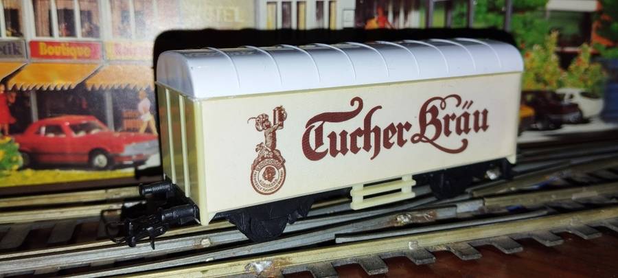 Tucher Bräu Beer Van - HO Scale