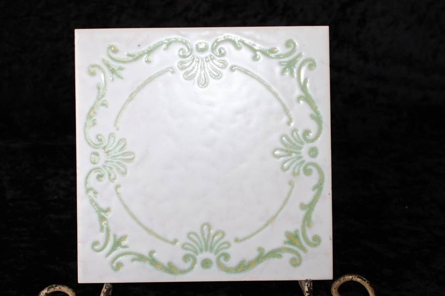 Holland Tile/Pot Stand