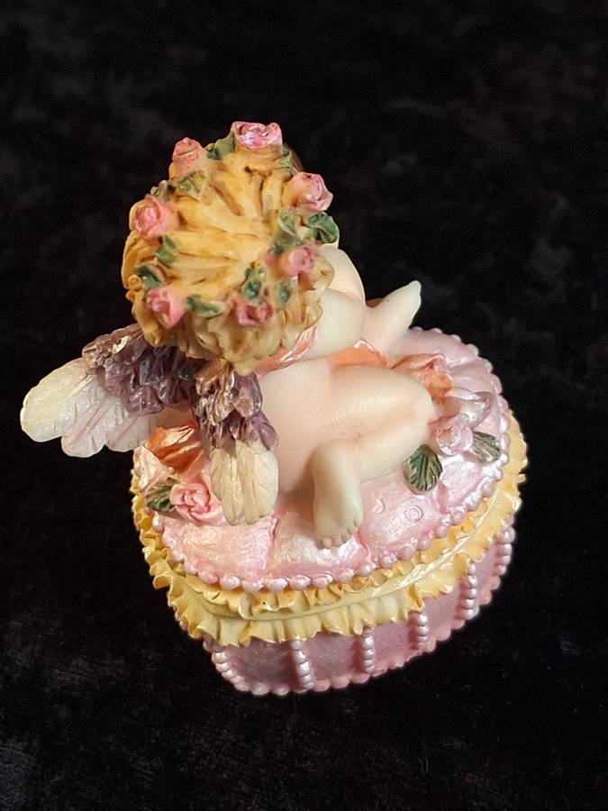 Resin Heart Shape Trinket Box with Cherub