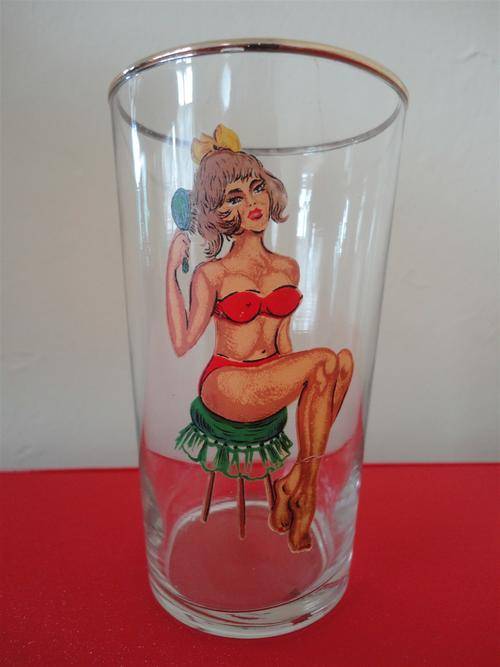 VINTAGE PIN UP GIRL -STRIPTEASE PEEK-A-BOO GLASS -RETRO