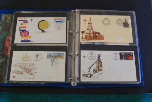 #Low start# Complete Album THIRD (3rd) DEFINITIVE SERIES - Signed by artist - album has 48 items -
