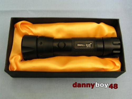 WEEKEND SPECIAL!!!!! SMALL SUN ZY-118 CREE LED FLASHLIGHT