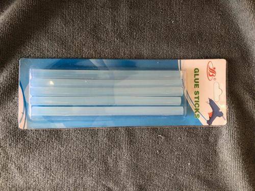 Glue Gun sticks - 5 Sticks for one Bid