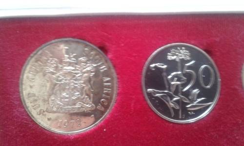 1972 PROOF SET ---WITH R1 SILVER ----NO GOLD