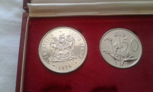 1976 PROOF SET WITH R1 SILVER ----NO GOLD