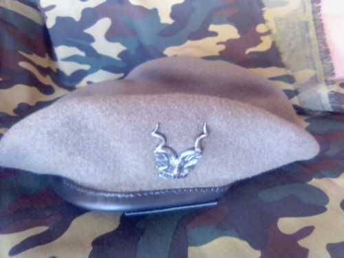 SADF -  SWATF AREA FORCE BERET WITH CAP BADGE ---ORIGINAL