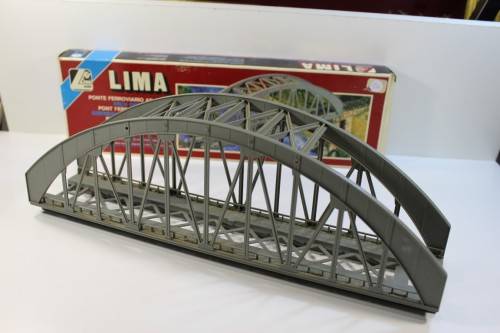 Lima : Arched Bridge