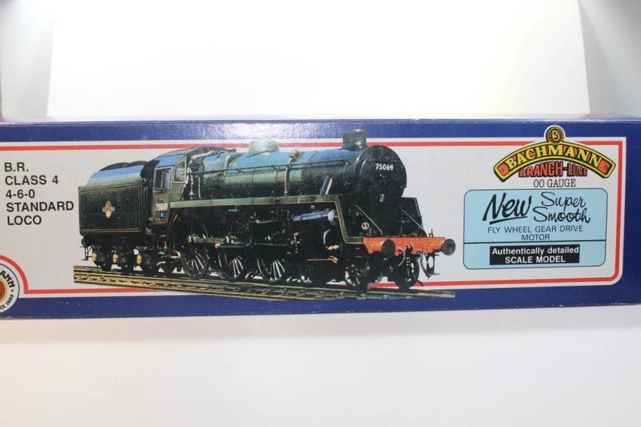 Bachmann : 4-6-0 BR Standard Locomotive