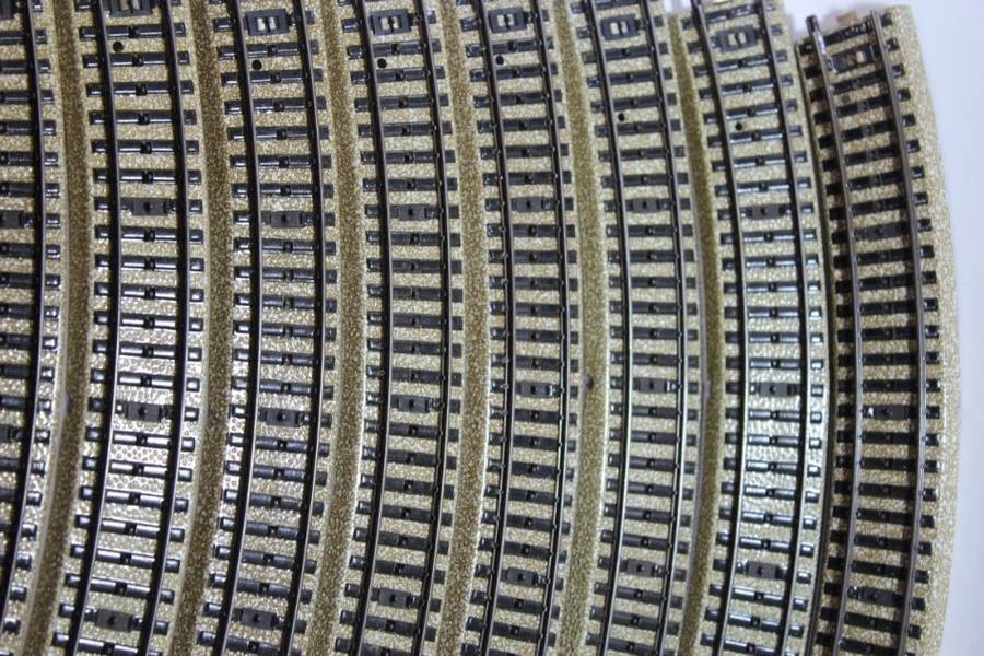 10 x  3 Rail Marklin Curved Tracks
