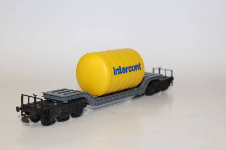 Flated Wagon with Intercon Tank Load
