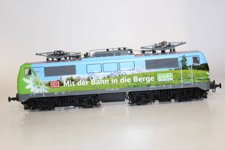 Roco: DB Electric Locomotive BR 111 "DAV"  (Digital)