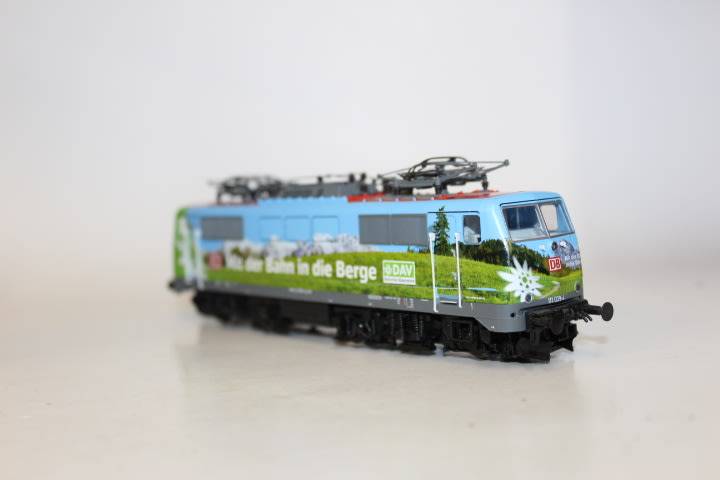 Roco: DB Electric Locomotive BR 111 "DAV"  (Digital)