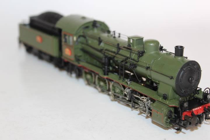 Roco :SNCF 0-10-0 STEAM LOCOMOTIVE 050B