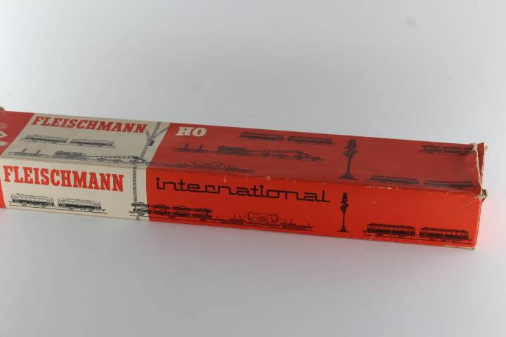 Fleishmann : Adnormal Tanker Low Bed Wagon
