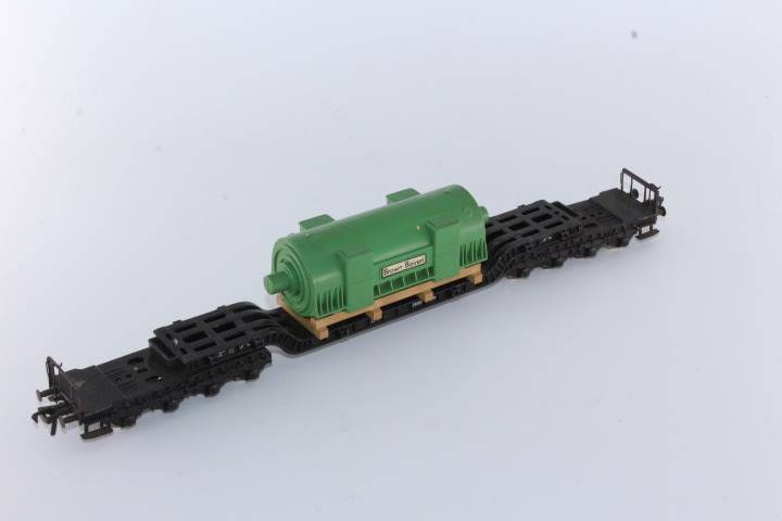Fleishmann : Adnormal Tanker Low Bed Wagon
