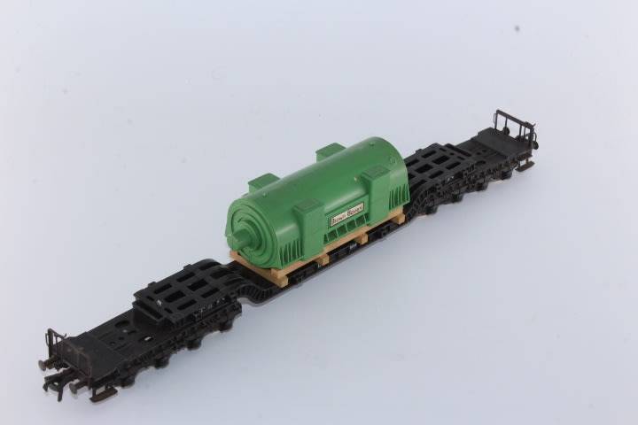 Fleishmann : Adnormal Tanker Low Bed Wagon