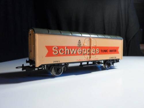 Lima : Schweppes Box Wagon