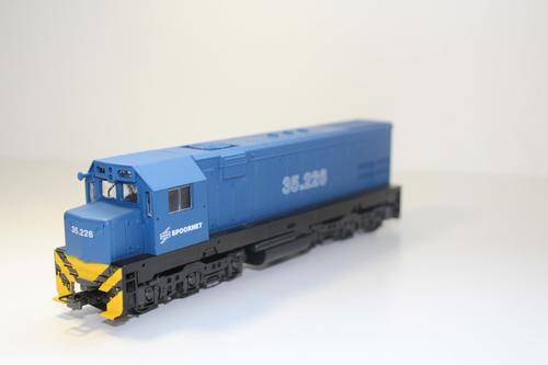 Frateschi : Class 35 Spoornet Diesel Locomotive  (Running No. 35-226)