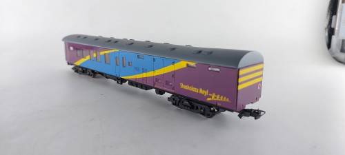 SARM :) South African Shosloyza Meyl Composite Coach (Lima Couplers)