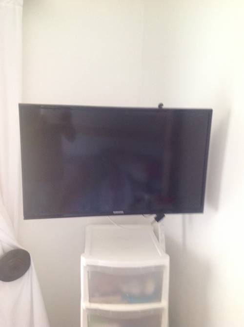 Samsung 32 Inch LED TV