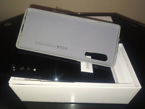 2020 LG ThinQ 4G 128GB 48 Megapixels Camera with 2 Year Warranty