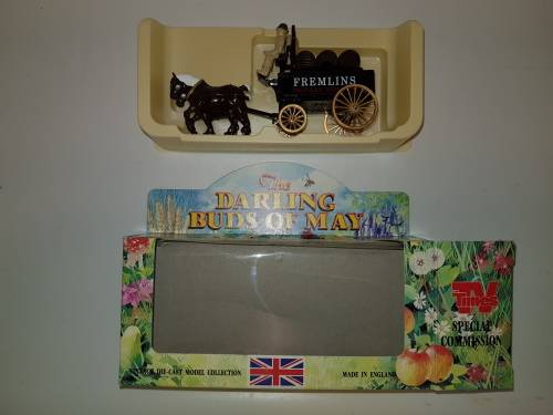 Lledo Whitbread Fullers Horse drawn carridges