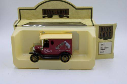 Lledo Model T Ford Panelvans Nestle