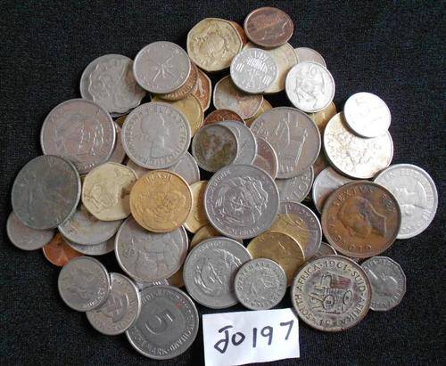 60 UNSORTED QUALITY MIXED WORLD COINS.  BID PER COIN TO TAKE THE LOT