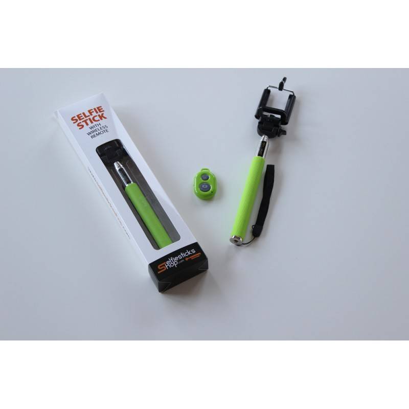 Selfie Stick with Blue Tooth Remote - Green