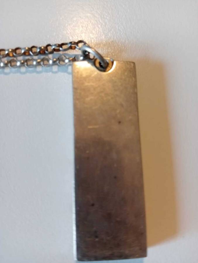 1 oz silver pendent and chain