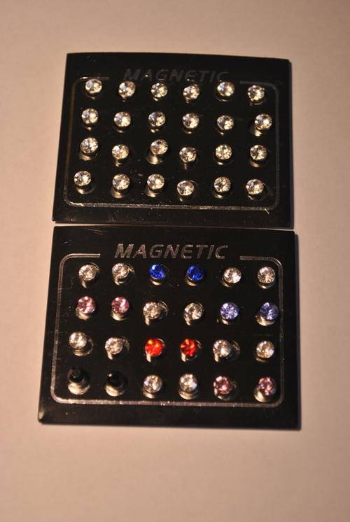 Small magnetic earrings