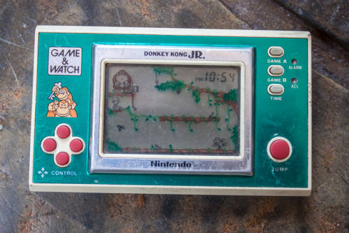 NINTENDO DONKEY KONG JR., 1982 Game & Watch