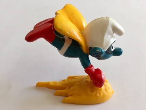 ### SUPERMAN SMURF ### GREAT COLLECTIBLE ### SCARCE SCHLEIGH PEYO ### BID NOW GREAT DEAL!! @@R1 #FSC