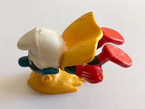 ### SUPERMAN SMURF ### GREAT COLLECTIBLE ### SCARCE SCHLEIGH PEYO ### BID NOW GREAT DEAL!! @@R1 #FSC