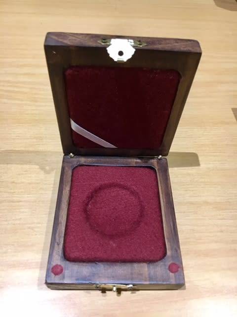 ### QUALITY WOODEN 1 Oz. CAPSULE COIN BOX ## HANDMADE ## VALUE R150!! @@@R1 Start!! BID NOW!! #FSC
