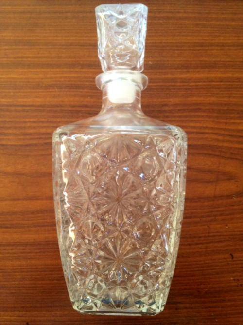 *** CRYSTAL CUT GLASS WHISKY OR BRANDY BOTTLE *** GET THIS BOTTLE FOR YOUR BAR NOW! NICE! *** #FSC