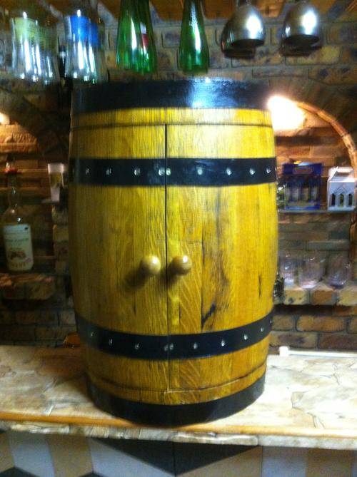 Genuine Oak barrel bar