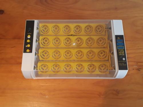 24 Egg Automatic Incubator