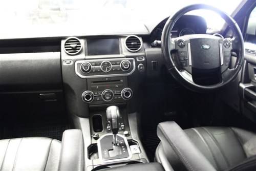 2011 Land Rover Discovery SDV6 SE