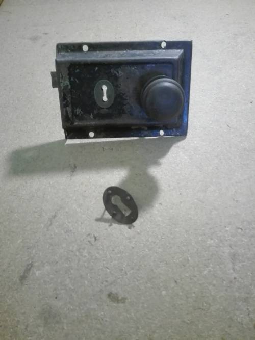 a pair of old UNION door locks in original condition (NO KEYS)  price is for both locks