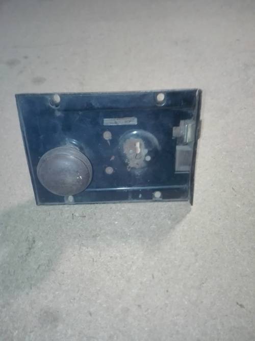 a pair of old UNION door locks in original condition (NO KEYS)  price is for both locks