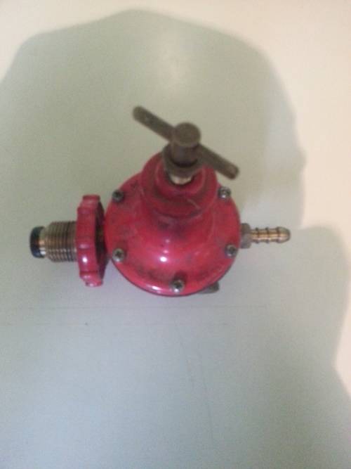 High pressure gas bottle regulator R100 courier or combine items