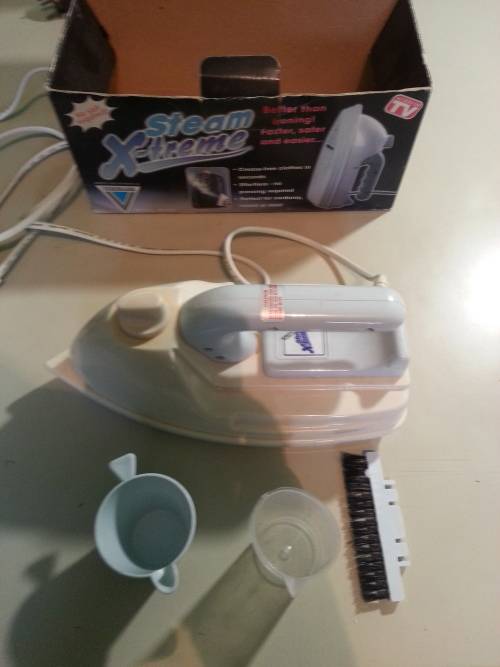 Steam extreme clothes iron