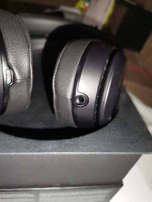 Display Model Bargain! Beats by Dre Solo3 wireless earphones