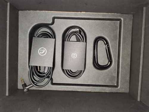 Display Model Bargain! Beats by Dre Solo3 wireless earphones