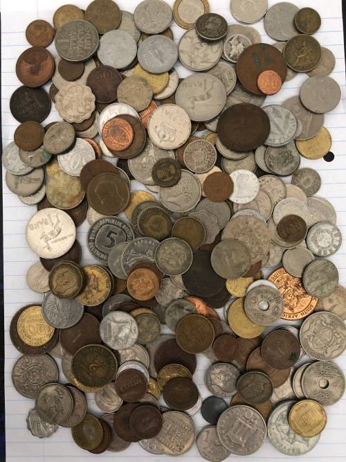 A Lot of 250 International Coins
